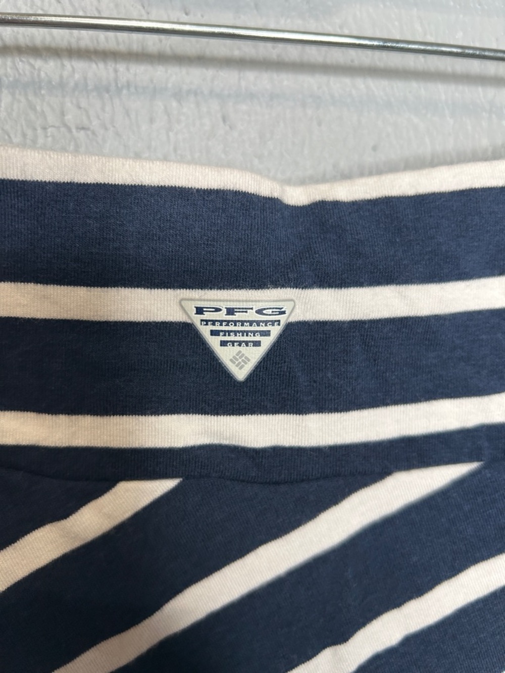 Columbia Omni-Wick PFG Striped Navy and White A-Line Skirt. Size L